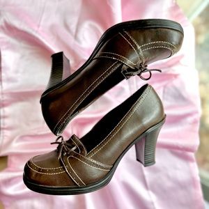 Mudd Chunky Platform Loafers Heels Brown Size 8.5 Y2K